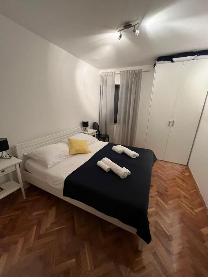 Apartman A7 นยีวีเซ ภายนอก รูปภาพ