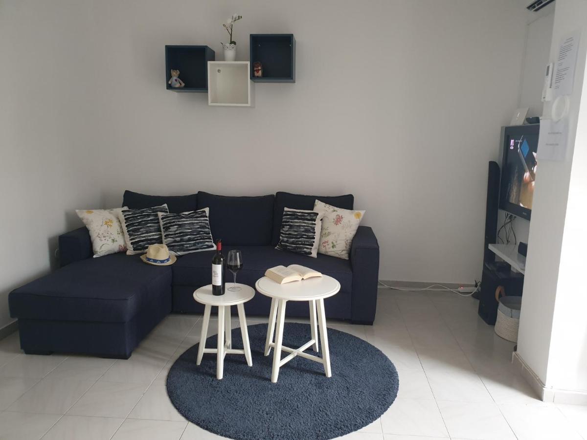 Apartman A7 นยีวีเซ ภายนอก รูปภาพ